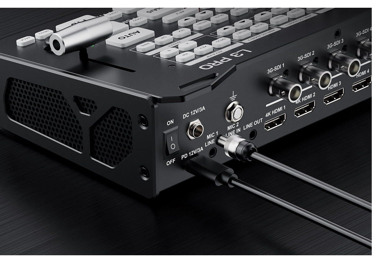L3-PRO-dual-power-supply-mixer.jpg