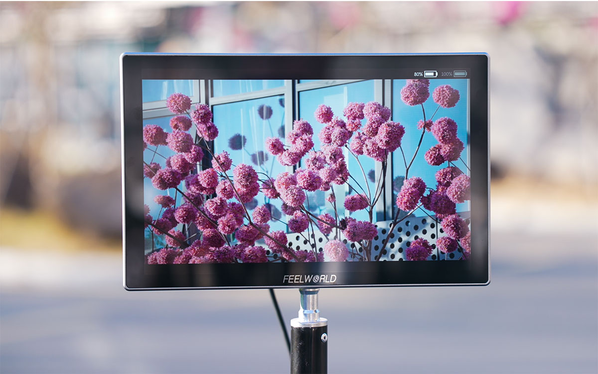 m101s-1200nit-monitor.jpg